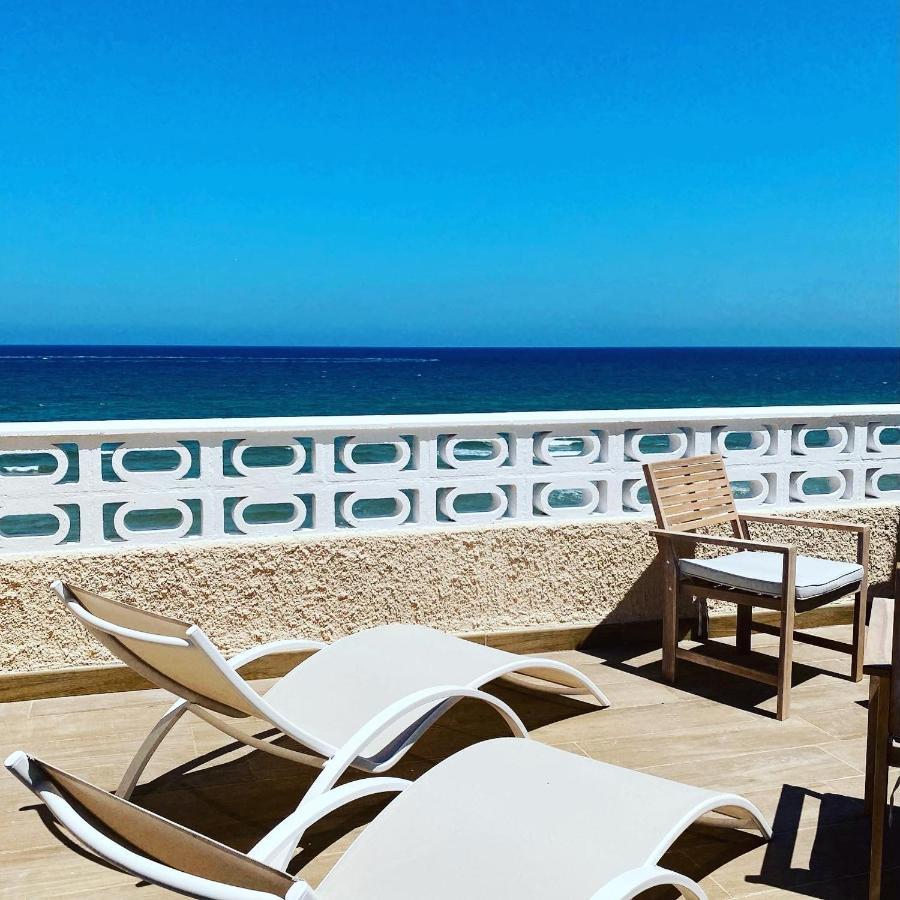 Villa Modern Beachfront Townhouse à El Perelló Extérieur photo