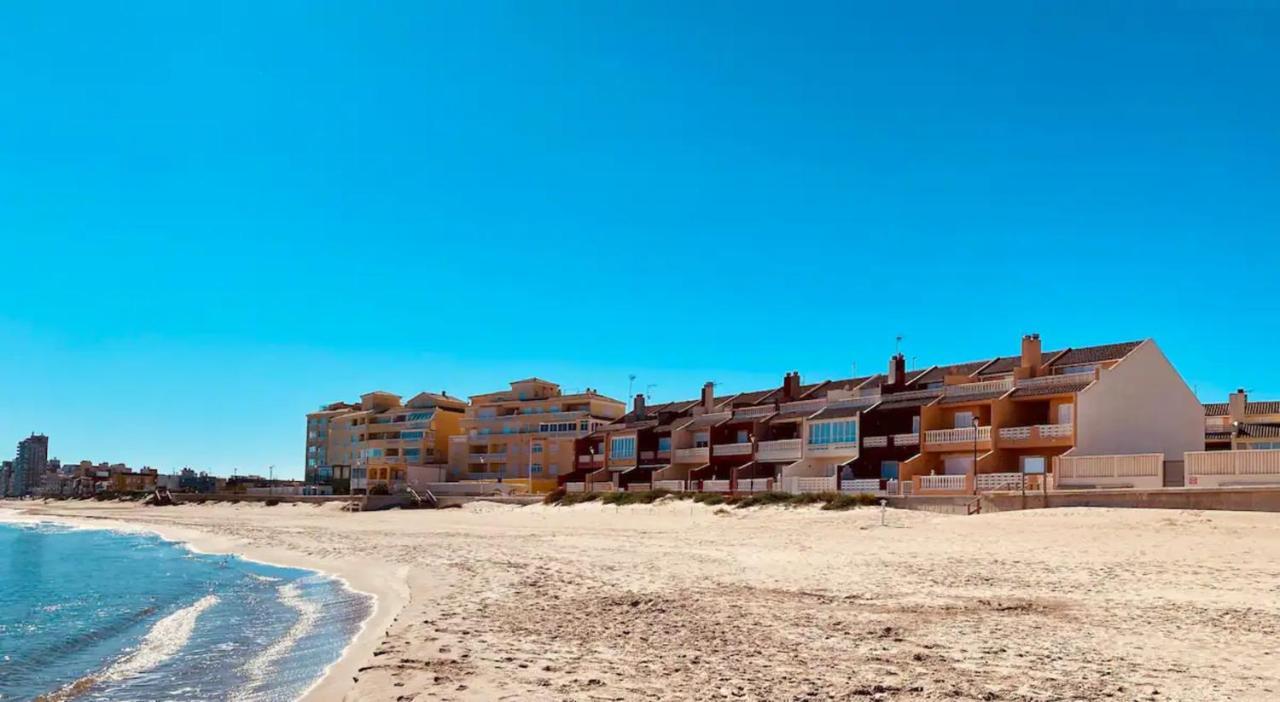 Villa Modern Beachfront Townhouse à El Perelló Extérieur photo
