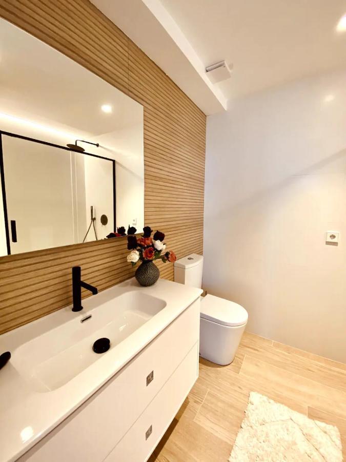 Villa Modern Beachfront Townhouse à El Perelló Extérieur photo