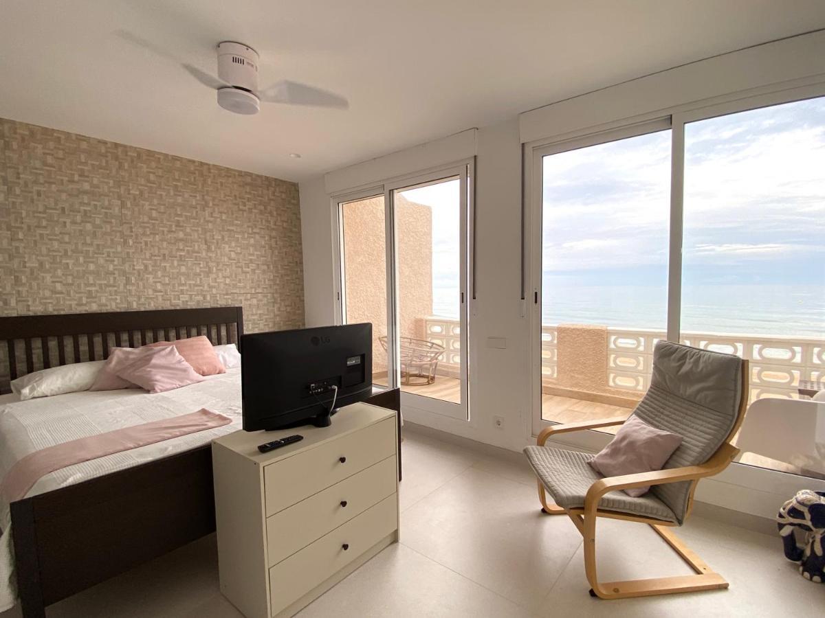 Villa Modern Beachfront Townhouse à El Perelló Extérieur photo
